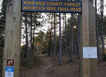 wisconsin/northwoods/attraction/nine-mile-forest-cross-country-skiing-and-snowshoeing