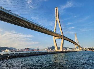 south-korea/busan/attraction/busan-harbor-bridge
