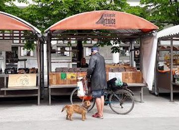 slovenia/kamnik/attraction/central-market
