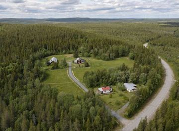 sweden/vasterbotten/attraction/paws-of-bjornlund