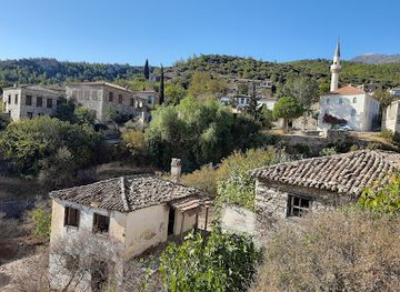 turkiye/ionia/attraction/old-doganbey-houses