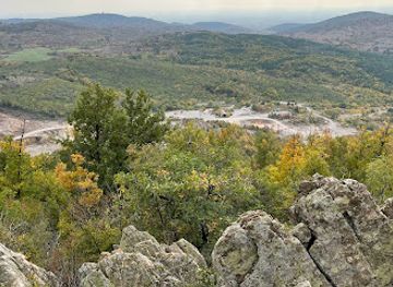 bulgaria/stara-zagora/attraction/zmeevi-dupki-cave