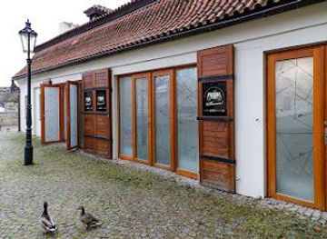 czechia/prague/attraction/pedal-planet-prague-pedal-car-museum