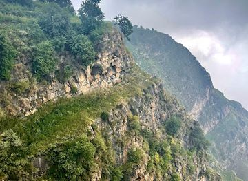 pakistan/abbottabad/attraction/raja-rasalu-cave-govera-nagakki-abbottabad