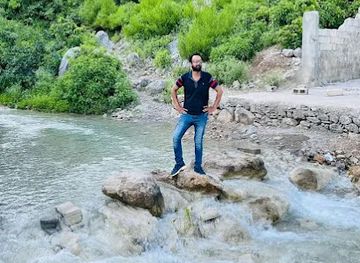 pakistan/islamabad/attraction/bruti-waterfall