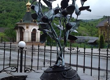 ukraine/trostyan/attraction/pershyy-pam-yatnyk-yafyni