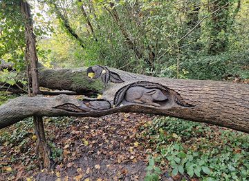 united-kingdom/bristol/attraction/rabbit-carving