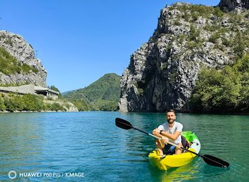 bosnia-and-herzegovina/herzegovina-neretva-canton/attraction/kayak-safari-noa-jablanica