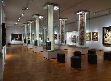 poland/warsaw/attraction/muzeum-narodowe-w-warszawie