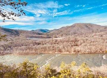 south-carolina/blue-ridge-mountains/attraction/lover-s-leap-hiking-trail