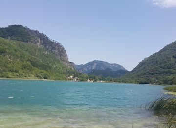 bosnia-and-herzegovina/herzegovina-neretva-canton/attraction/kamp-boracko-jezero
