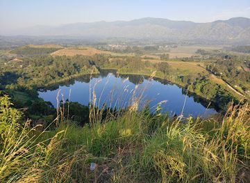 uganda/kibale-national-park/attraction/kyeganywa-hill