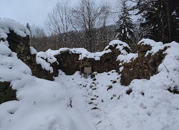 poland/bieszczady-mountains/attraction/ruiny-kapliczki