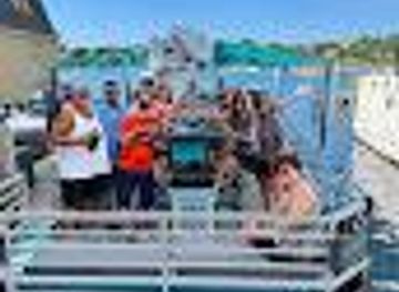 michigan/petoskey/attraction/charlevoix-cycle-pub