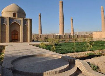 afghanistan/herat/attraction/grave-of-goharshad-begum