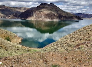 idaho/owyhee/attraction/lake-owyhee-state-park