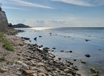 bulgaria/balchik/attraction/kamenen-mini-plazh