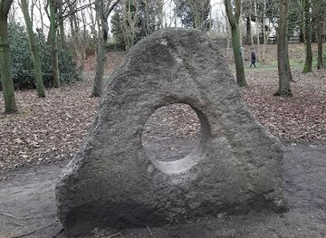 united-kingdom/newcastle-upon-tyne/jesmond/attraction/the-seeing-stone