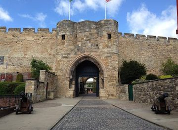 united-kingdom/east-midlands/attraction/lincoln-castle