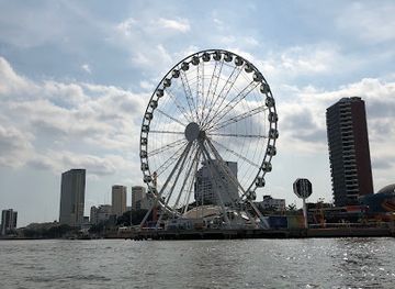 ecuador/guayas-region/attraction/explanada-del-maac