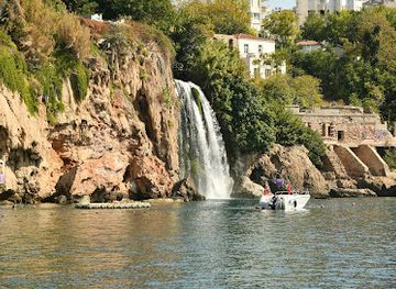 turkiye/antalya/lara/attraction/demircikara-waterfall