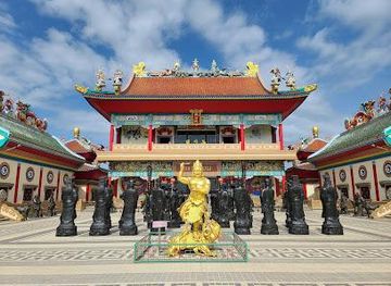 thailand/rayong/attraction/anek-kusala-sala-viharn-sien