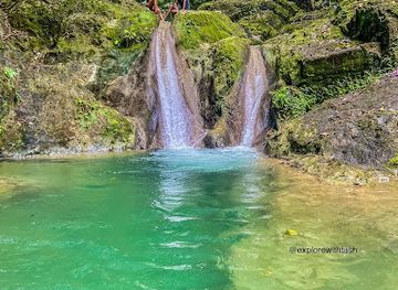 jamaica/runaway-bay/attraction/big-river-lime-hall