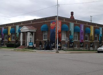 michigan/muskegon/attraction/muskegon-museum-of-history-science-of-the-lakeshore-museum-center