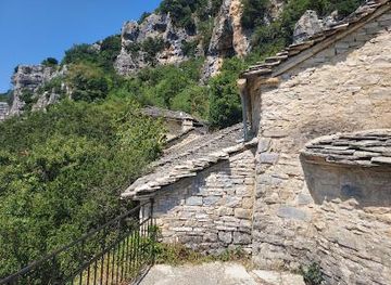 greece/ioannina/attraction/holy-monastery-of-saint-paraskevi