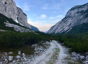 austria/karwendel-mountains/attraction/grubenkarspitze