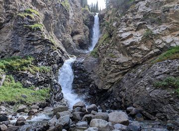 kyrgyzstan/issyk-kul-region/attraction/barskoon-waterfall
