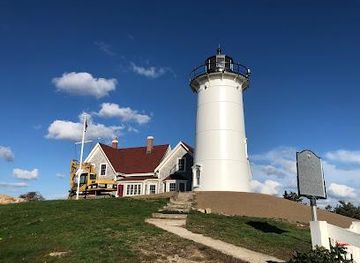 massachusetts/new-bedford/attraction/nobska-lighthouse
