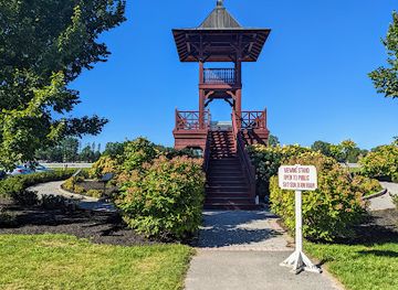new-york/saratoga-springs/attraction/whitney-viewing-stand