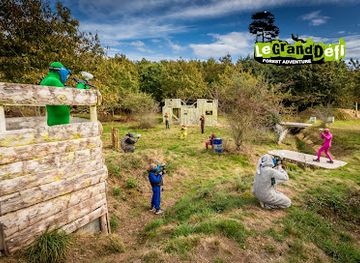 france/vendée-coast/attraction/parc-accrobranche-le-grand-defi-saint-julien-des-landes-vendee