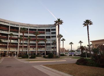 spain/palma-de-mallorca/portixol/attraction/plaza-marina-des-portixol