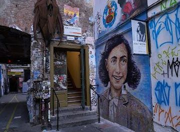 germany/potsdam/attraction/anne-frank-center