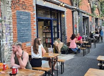 united-kingdom/london/attraction/renegade-wine-bar