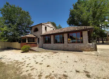 Jama - Grotta Baredine