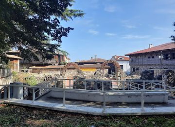 bulgaria/sozopol/attraction/medieval-church-with-basilica