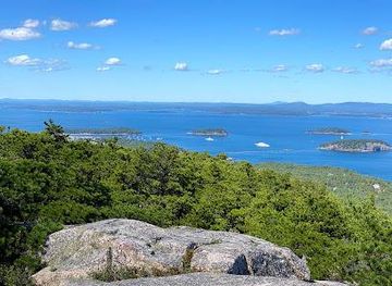 maine/bar-harbor/attraction/champlain-mountain
