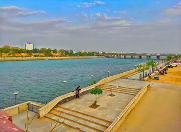 india/west-india/attraction/sabarmati-riverfront
