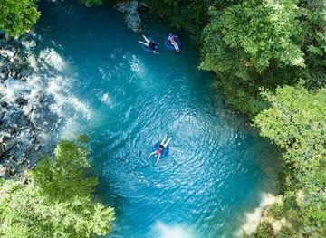 costa-rica/monteverde/attraction/tubing-tour-rio-celeste-nature