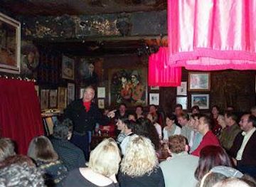 france/paris/attraction/cabaret-au-lapin-agile