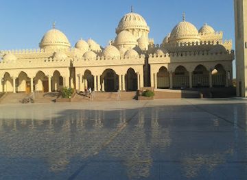 egypt/hurghada/attraction/monument-to-the-martyrs-of-the-battle-of-shidwan-island