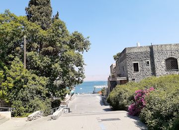 israel/tiberias/attraction/yahteh-malkat-sheba-bekinneret