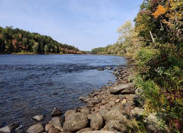 maine/sugarloaf-mountain/attraction/historic-pines-trail