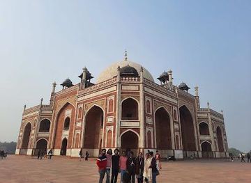 india/delhi/attraction/tour-guide-delhi