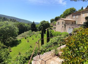 france/luberon/attraction/la-louve