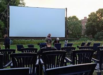 germany/potsdam/attraction/freiluftkino-kreuzberg-im-kunstquartier-bethanien