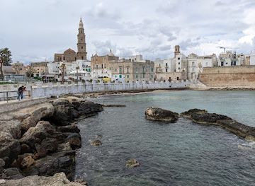 italy/apulia/attraction/cattedrale-maria-santissima-della-madia